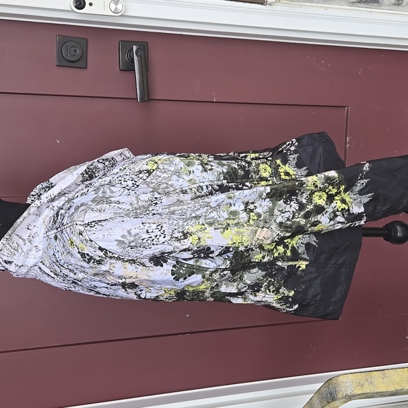 Christopher & Banks Floral Print Jacket with Zipper - Picture 4 of 6